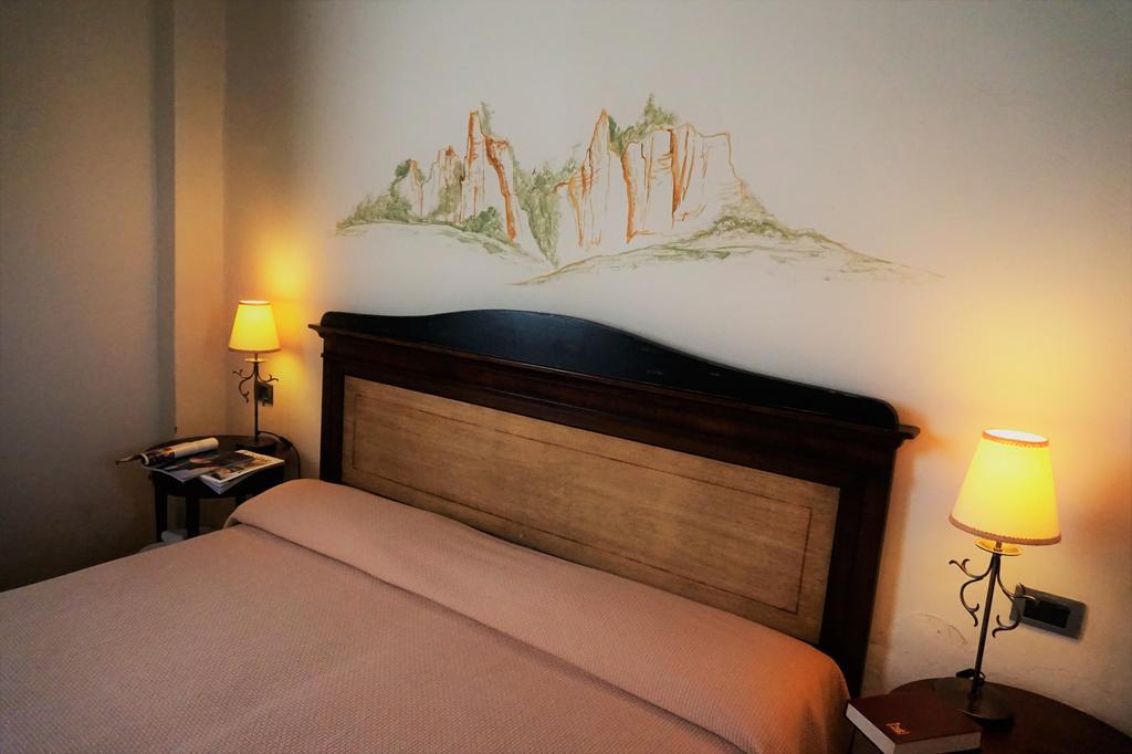 Agriturismo Antico Borgo Poggitazzi Лоро Чиуфена Екстериор снимка