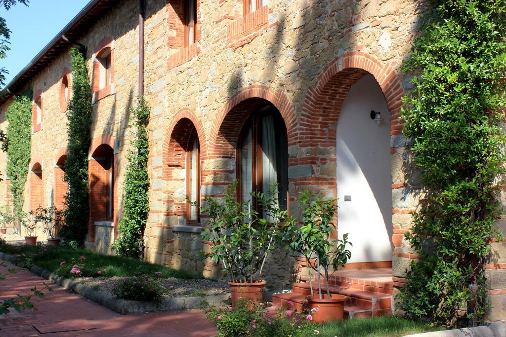 Agriturismo Antico Borgo Poggitazzi Лоро Чиуфена Екстериор снимка