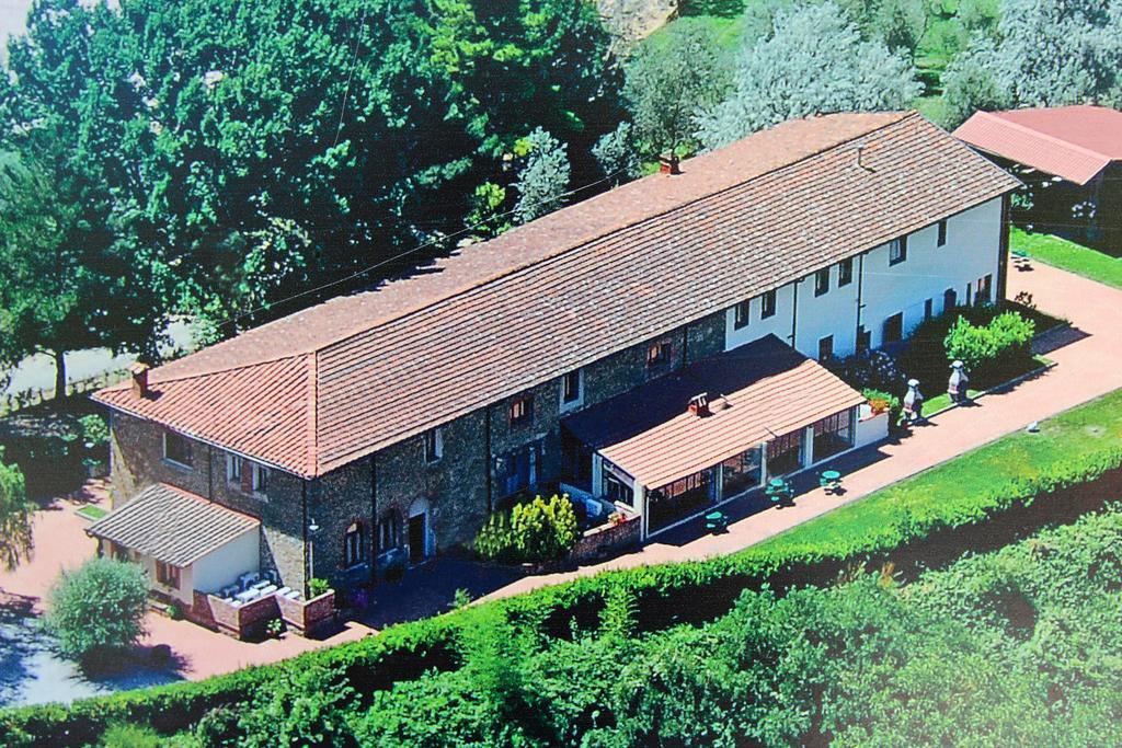 Agriturismo Antico Borgo Poggitazzi Лоро Чиуфена Екстериор снимка